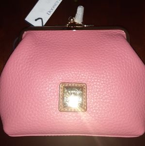 New Dooney&Bourke Kisslock wallet